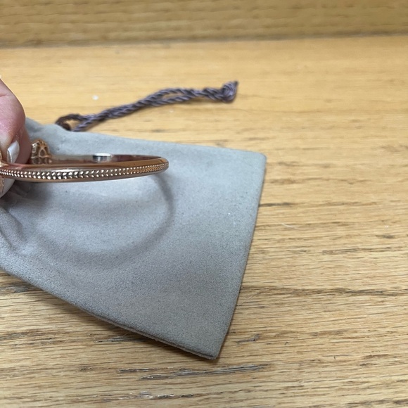 Kendra Scott Elton Cuff Bracelet - Picture 4 of 4